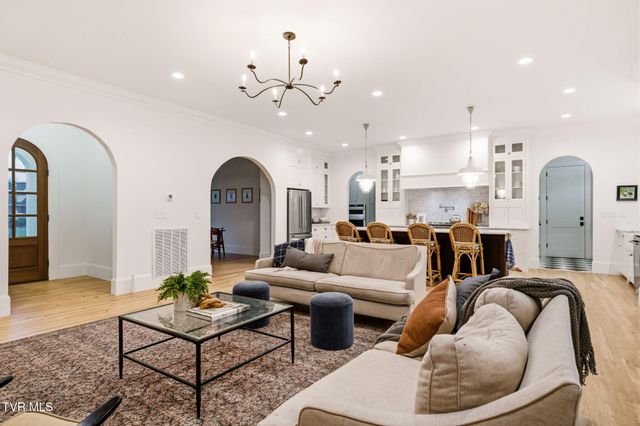 406 Lancaster Court, Morristown, TN 37814