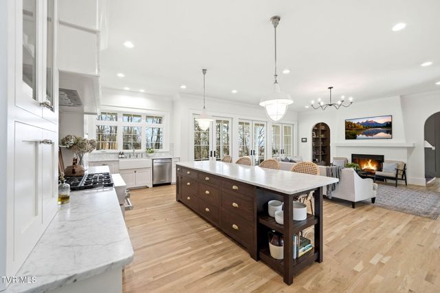 406 Lancaster Court, Morristown, TN 37814