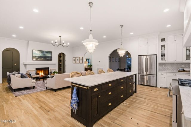 406 Lancaster Court, Morristown, TN 37814
