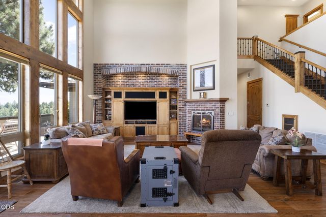 61576 SW Longview Street, Bend, OR 97702