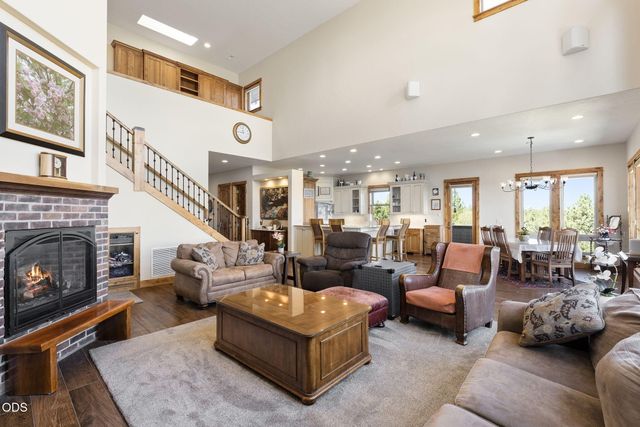 61576 SW Longview Street, Bend, OR 97702