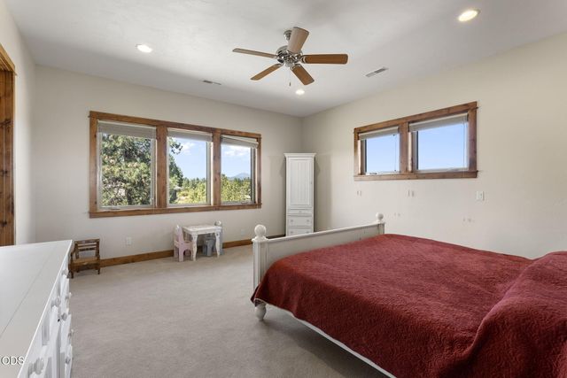 61576 SW Longview Street, Bend, OR 97702