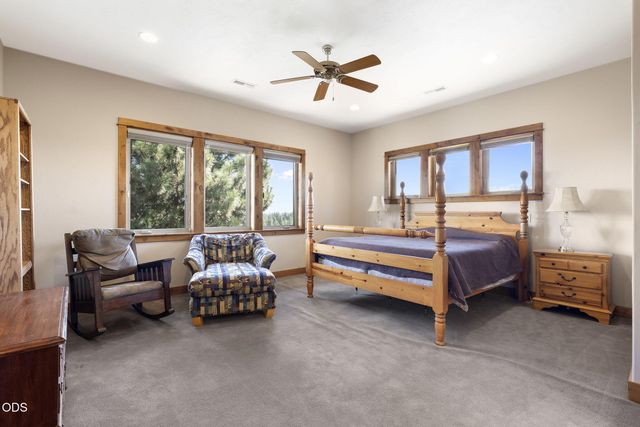 61576 SW Longview Street, Bend, OR 97702