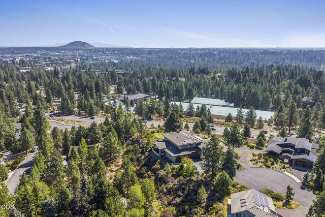 61576 SW Longview Street, Bend, OR 97702