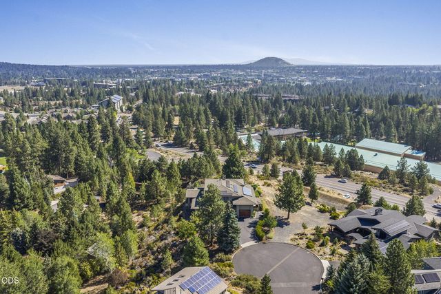 61576 SW Longview Street, Bend, OR 97702