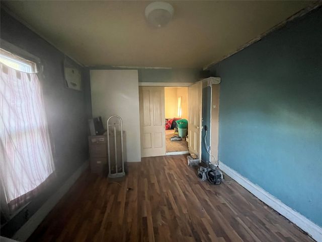 312 Maxwell Street, Maxwell, IA 50161