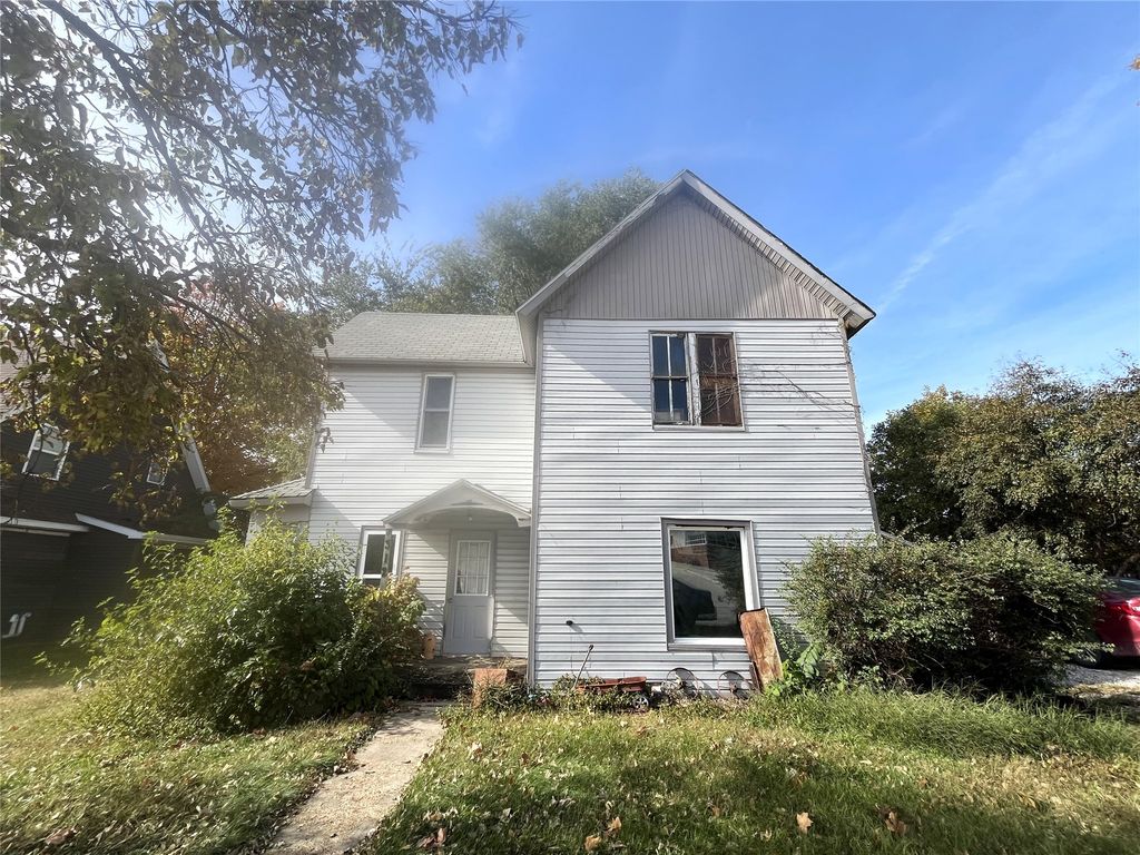 312 Maxwell Street, Maxwell, IA 50161