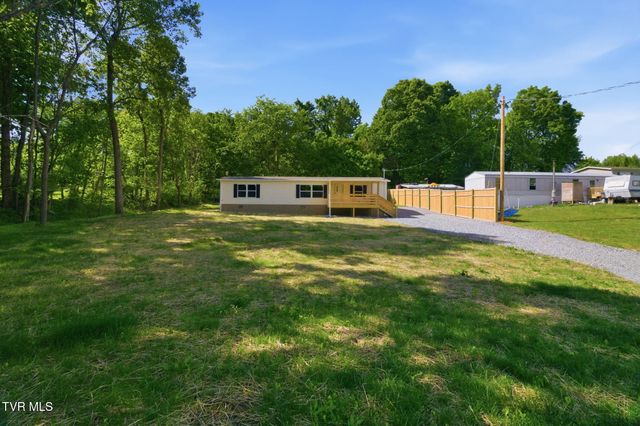 1030 Fishpond Road, Chuckey, TN 37641