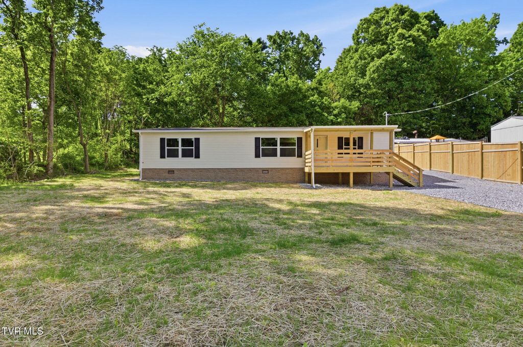1030 Fishpond Road, Chuckey, TN 37641
