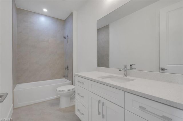 426 NW 3rd TER, Cape Coral, FL 33993