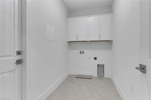 426 NW 3rd TER, Cape Coral, FL 33993