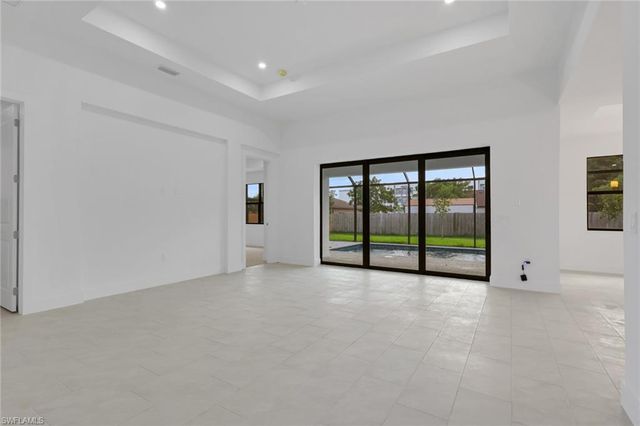 426 NW 3rd TER, Cape Coral, FL 33993