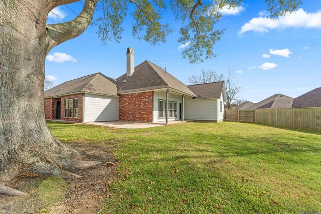 37069 Mill Run Ave, Geismar, LA 70734