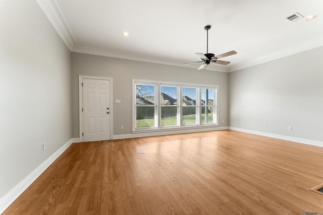 37069 Mill Run Ave, Geismar, LA 70734