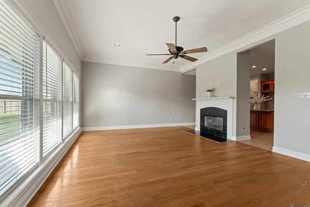 37069 Mill Run Ave, Geismar, LA 70734