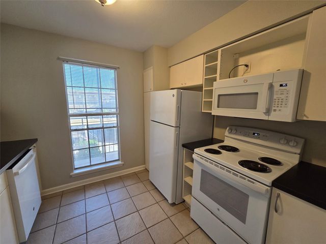 217 Church Street 208, Galveston, TX 77550