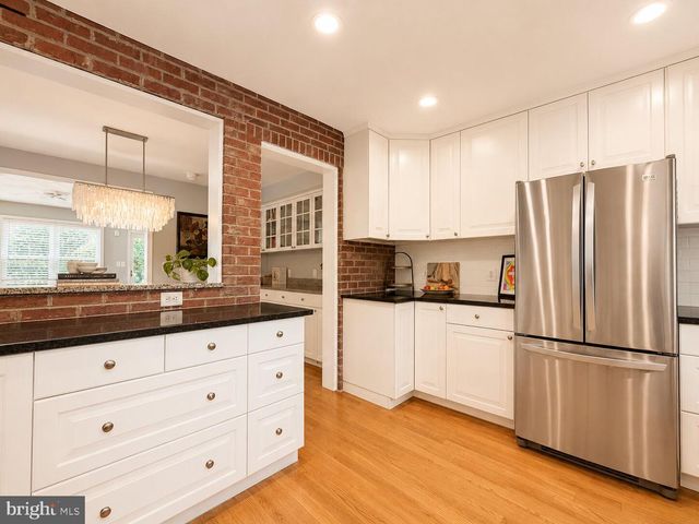 609 S HENRY ST, Alexandria, VA 22314