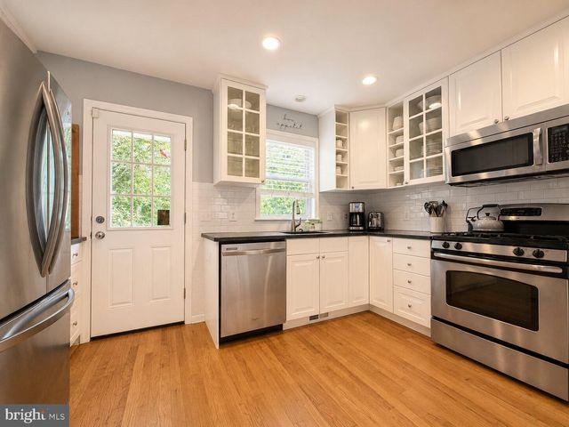 609 S HENRY ST, Alexandria, VA 22314