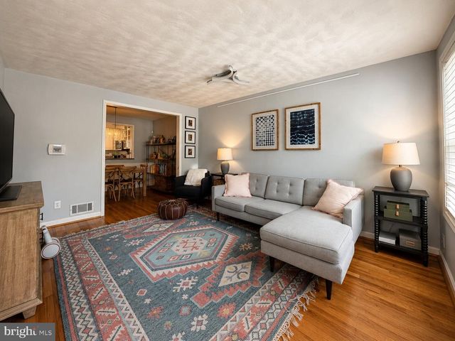 609 S HENRY ST, Alexandria, VA 22314