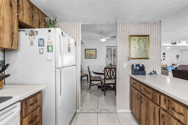 3831 SE 11TH PLACE 101, Cape Coral, FL 33904