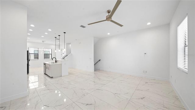 1332 W GRAY STREET 3, Tampa, FL 33606