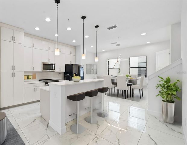 1332 W GRAY STREET 3, Tampa, FL 33606