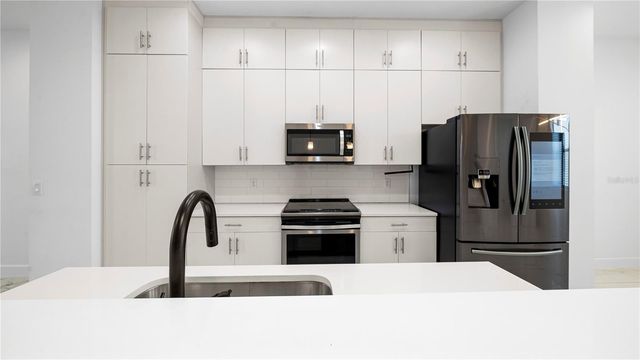 1332 W GRAY STREET 3, Tampa, FL 33606