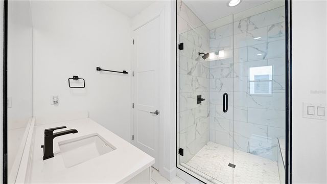 1332 W GRAY STREET 3, Tampa, FL 33606