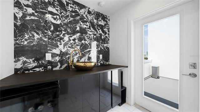 1332 W GRAY STREET 3, Tampa, FL 33606