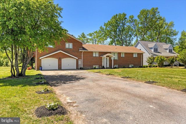 198 CANOE PL, Montross, VA 22520