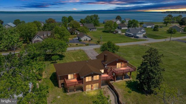 198 CANOE PL, Montross, VA 22520