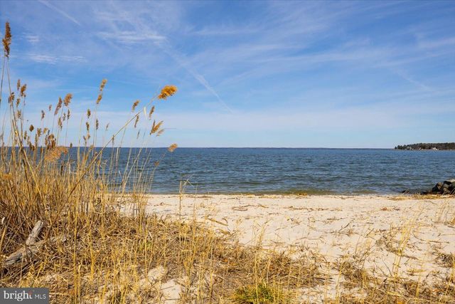 198 CANOE PL, Montross, VA 22520