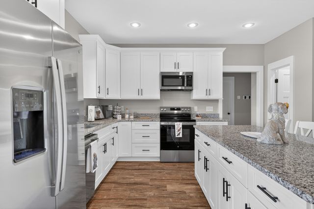 9 Town Rd, Fayetteville, TN 37334