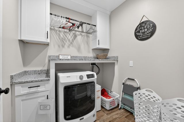 9 Town Rd, Fayetteville, TN 37334