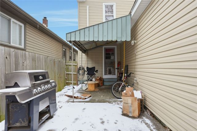 3313 7th Ave, Beaver Falls, PA 15010