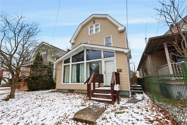 3313 7th Ave, Beaver Falls, PA 15010