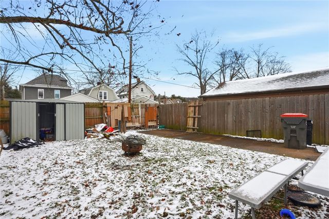 3313 7th Ave, Beaver Falls, PA 15010