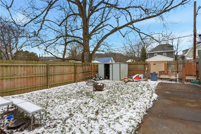 3313 7th Ave, Beaver Falls, PA 15010