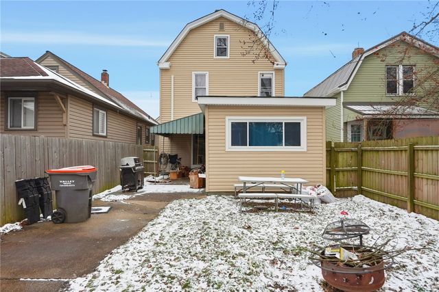 3313 7th Ave, Beaver Falls, PA 15010