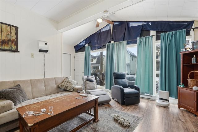 3313 7th Ave, Beaver Falls, PA 15010