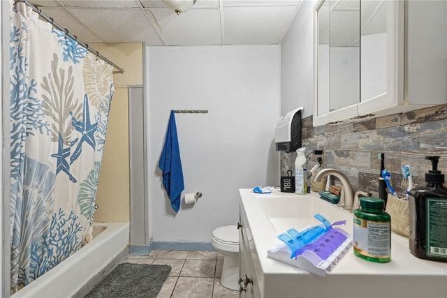 3313 7th Ave, Beaver Falls, PA 15010