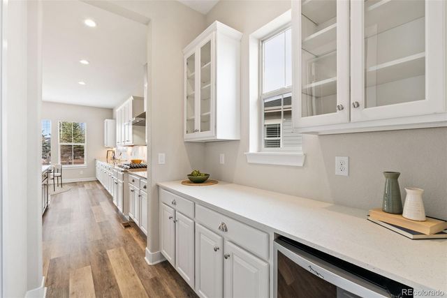 27620 E Lakeview Drive, Aurora, CO 80016