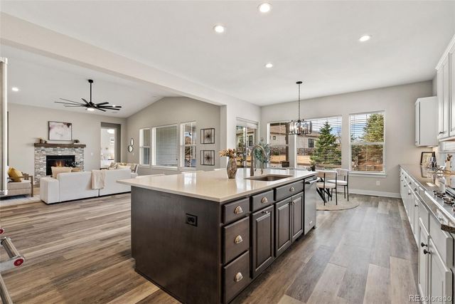 27620 E Lakeview Drive, Aurora, CO 80016