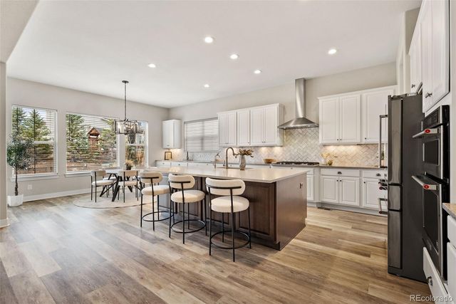 27620 E Lakeview Drive, Aurora, CO 80016