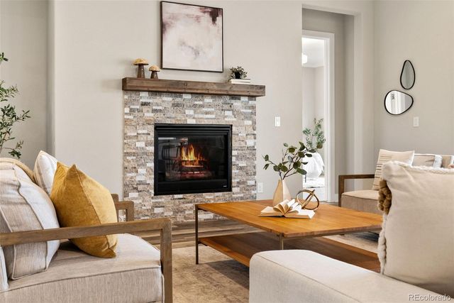 27620 E Lakeview Drive, Aurora, CO 80016