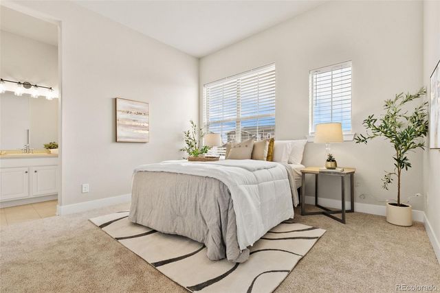 27620 E Lakeview Drive, Aurora, CO 80016