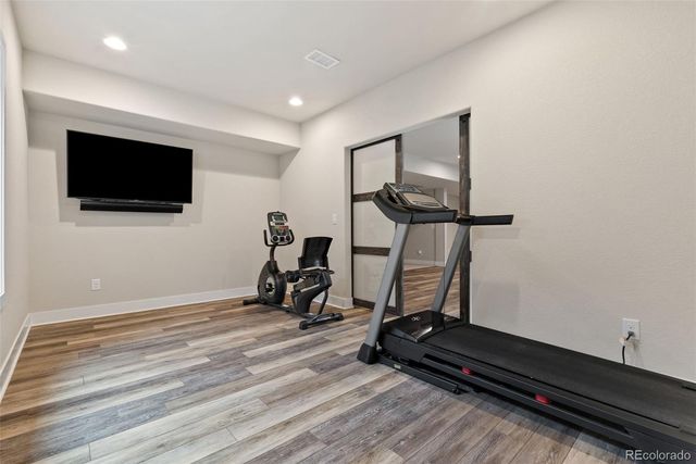 27620 E Lakeview Drive, Aurora, CO 80016