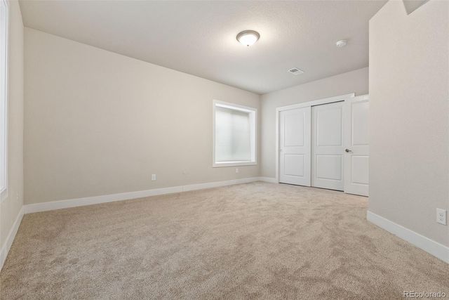 27620 E Lakeview Drive, Aurora, CO 80016