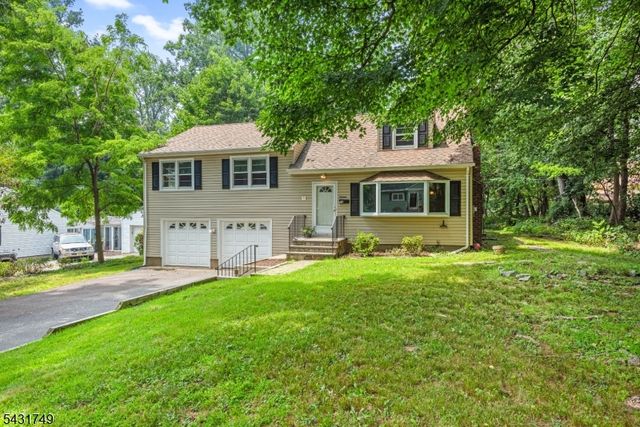 16 Trowbridge Rd, Morris Plains Boro, NJ 07950