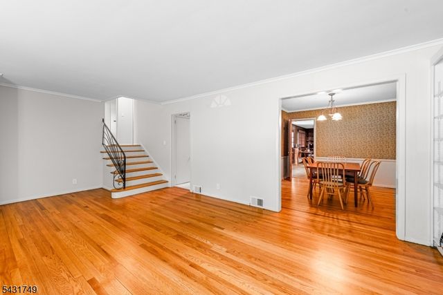 16 Trowbridge Rd, Morris Plains Boro, NJ 07950